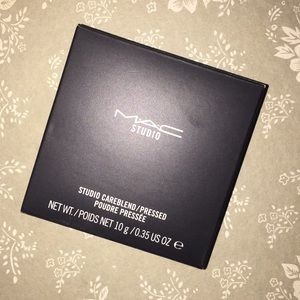 MAC studio careblend/pressed powder